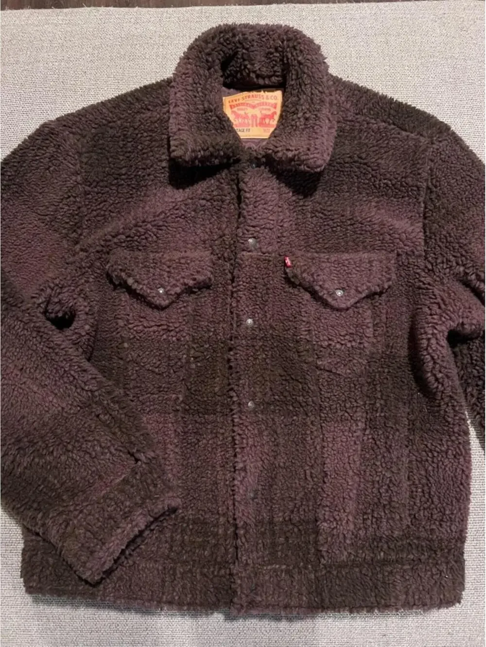 Levi’s COZY VINTAGE RELAXED FIT SHERPA TRUCKER JACKET